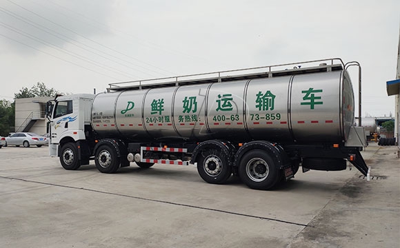 解放國六20噸<a href=http://www.3322ll.com/ target=_blank class=infotextkey>牛奶運輸車</a>