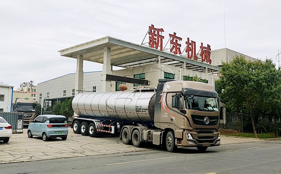 半掛奶罐車