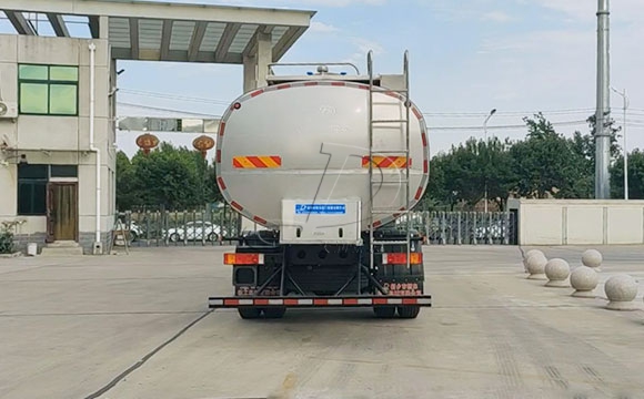 東風國六奶罐車