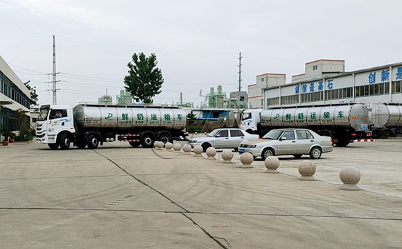解放國六20噸<a href=http://www.3322ll.com/ target=_blank class=infotextkey>牛奶運輸車</a>