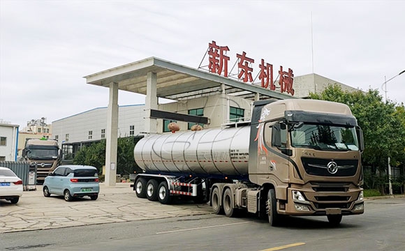半掛奶罐車