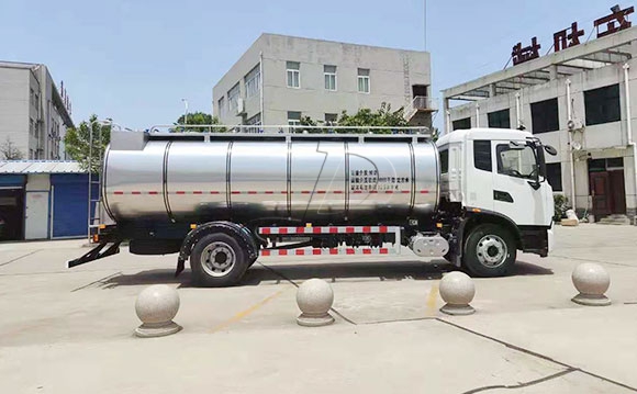 國六奶罐車