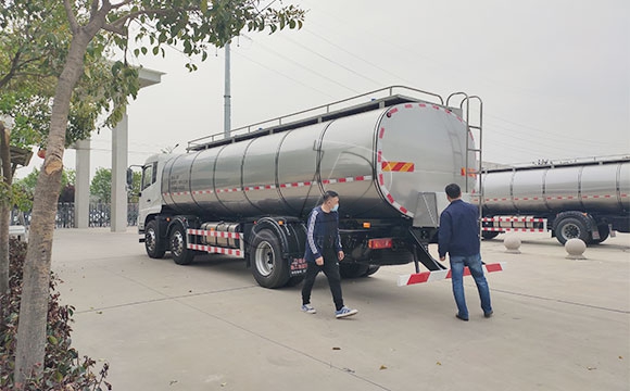 東風奶罐車