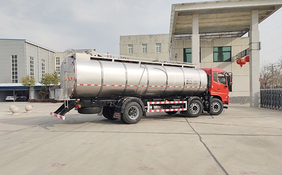 鮮奶一體運(yùn)輸車