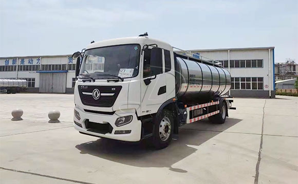 國六奶罐車