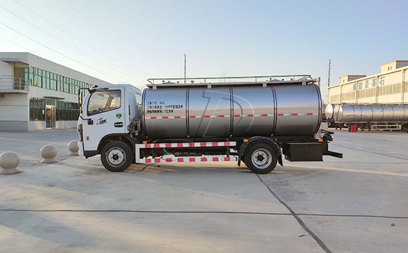 駝奶運輸車