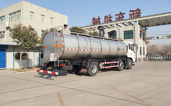車罐一體鮮奶罐車