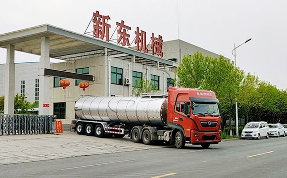 鮮奶運(yùn)輸掛車