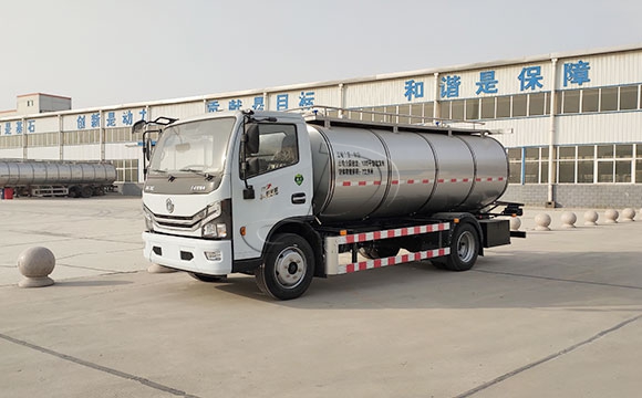 小型<a href=http://www.3322ll.com/ target=_blank class=infotextkey>鮮奶運輸車</a>