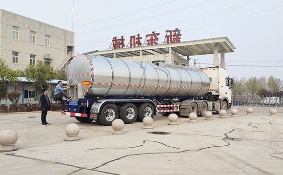 半掛鮮奶直通車