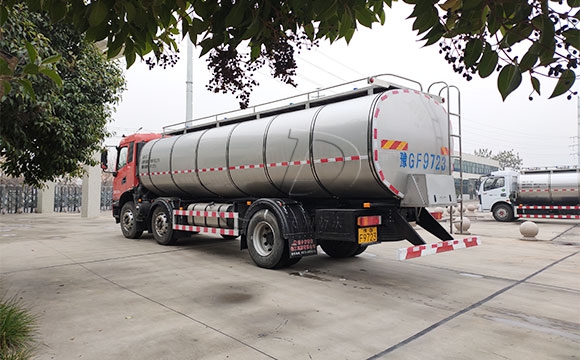 國六10噸運輸鮮奶罐車