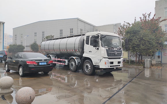 不銹鋼奶槽罐車