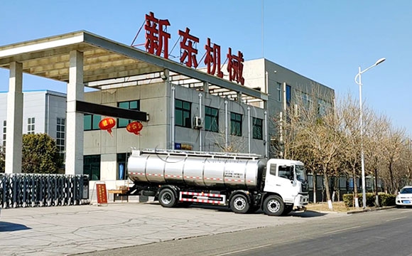 前四后四<a href=http://www.3322ll.com/ target=_blank class=infotextkey>鮮奶運輸車</a>