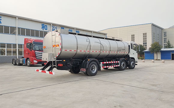 車罐一體鮮奶拉運車