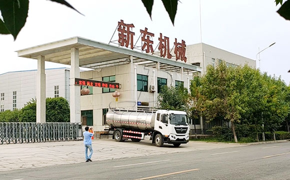 牛奶一體罐運輸車
