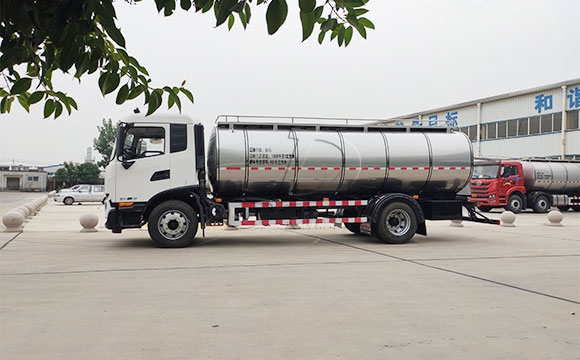 牛奶一體罐運輸車