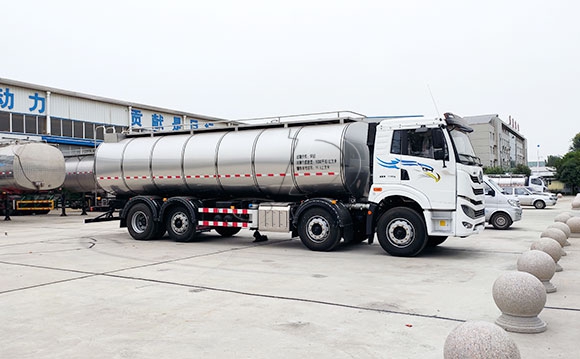 鮮牛奶運輸罐車