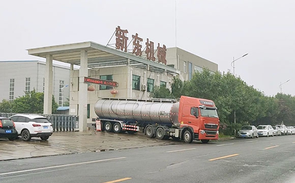 牛奶運輸物流車