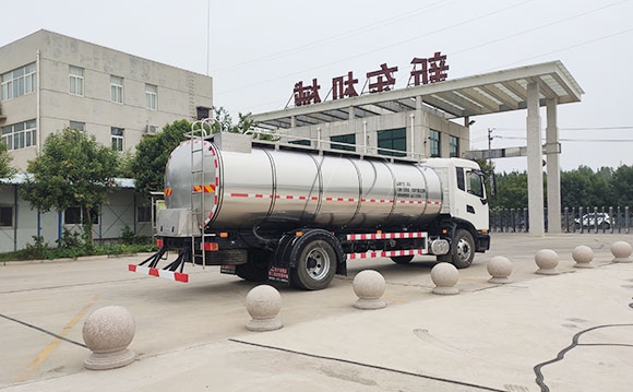 牛奶一體罐運輸車