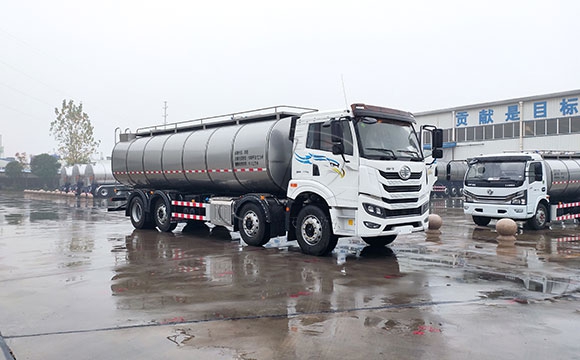 車罐一體牛奶車