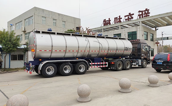 淀粉乳保溫運輸罐車