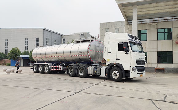 35噸無菌鮮奶運輸掛車
