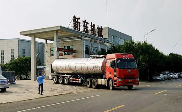 33方鮮奶槽罐車
