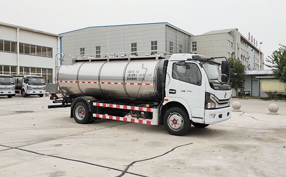 鮮奶冷罐車