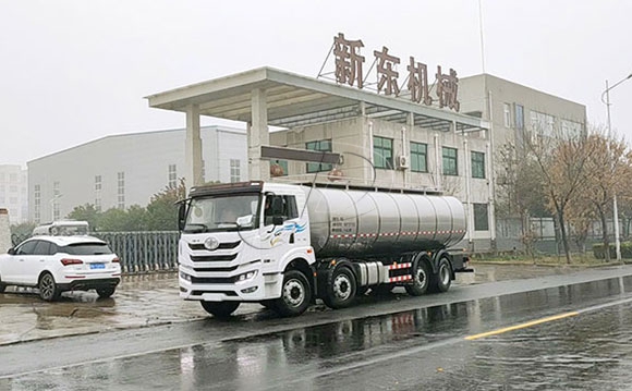 車罐一體牛奶車