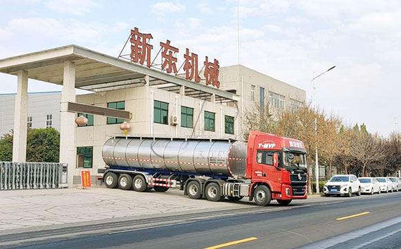 半掛保溫運奶車
