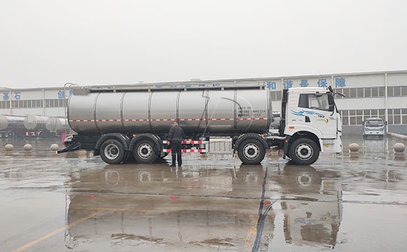 車罐一體牛奶車