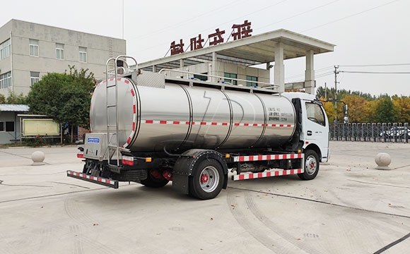 鮮奶冷罐車