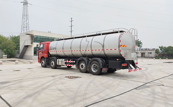 車罐一體生鮮乳拉運車