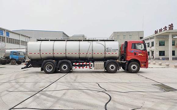 車罐一體生鮮乳拉運車