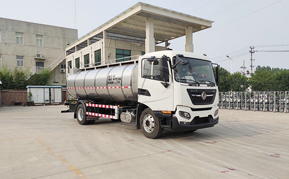 不銹鋼牛奶冷罐車