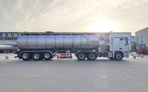36方鮮奶槽罐車