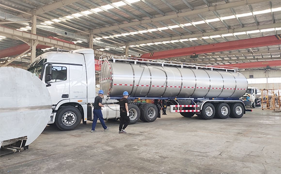 36方鮮奶槽罐車