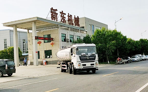 車罐一體收奶罐車