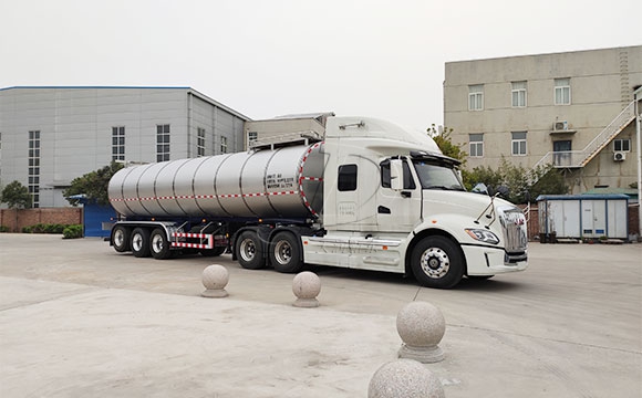 裝牛奶鮮奶車