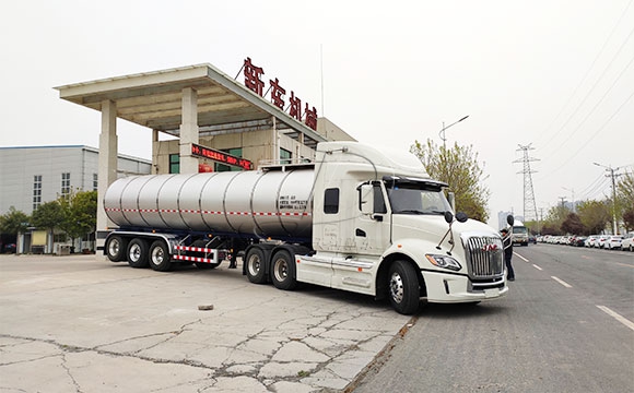 裝牛奶鮮奶車