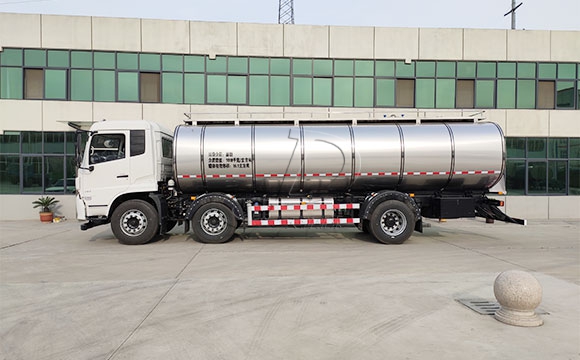 前四后四鮮奶罐車
