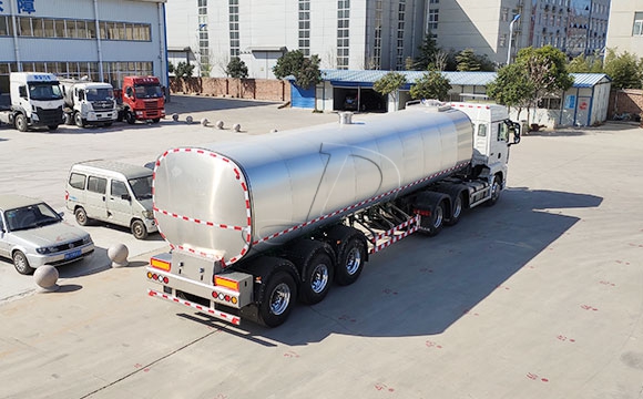 液態(tài)鮮奶運輸物流車