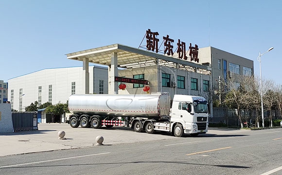 液態(tài)鮮奶運輸物流車