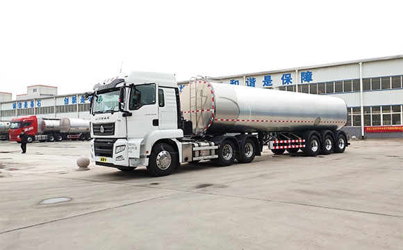 30噸奶罐車